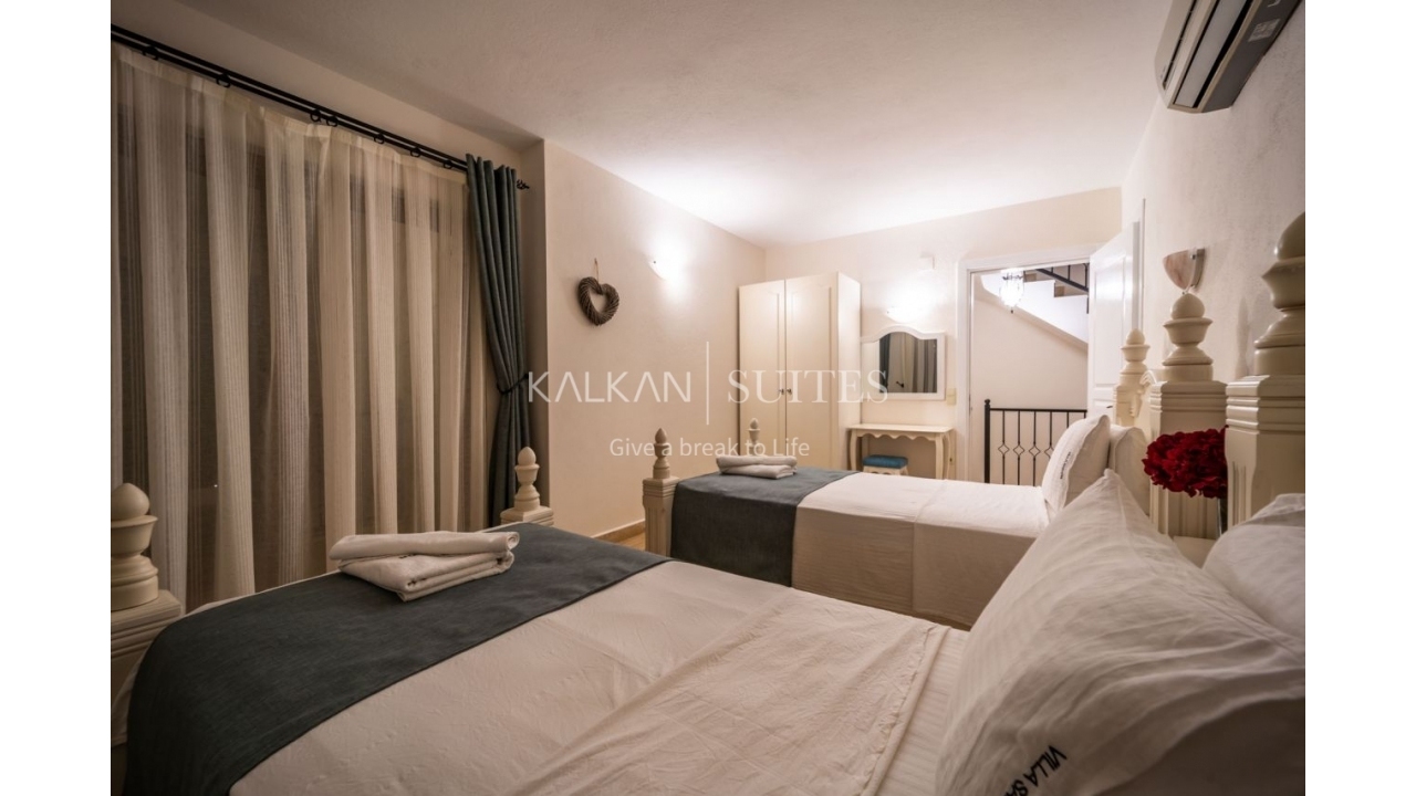Villa Sarafin 4825