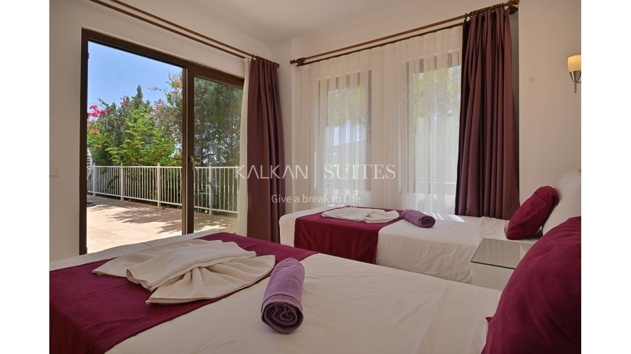Villa Dionysus 4451