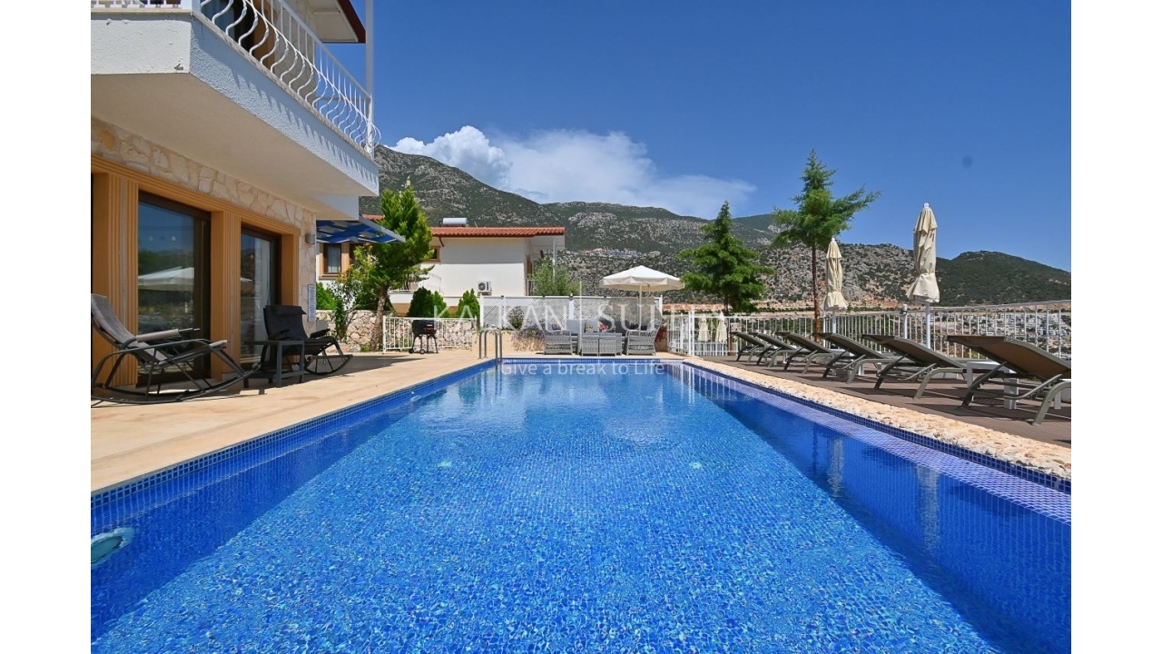 Villa Dionysus 4472