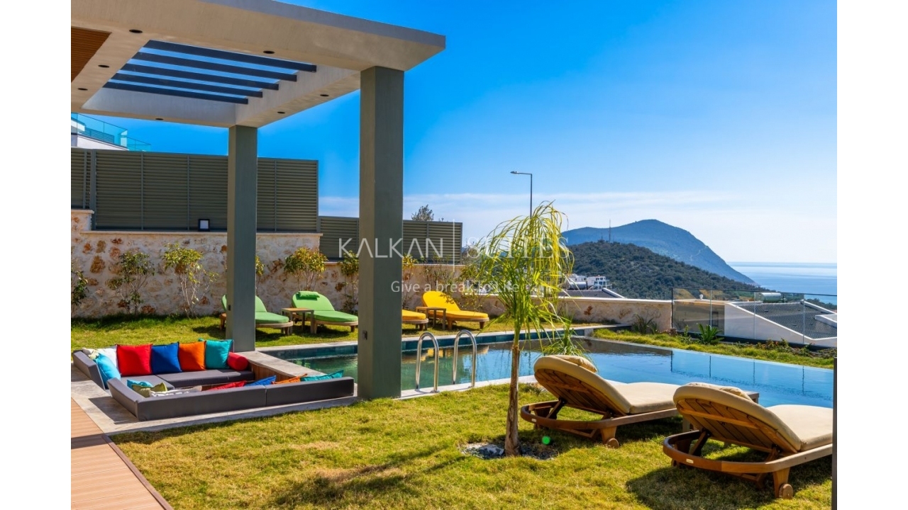 Villa Safran Flower  3520