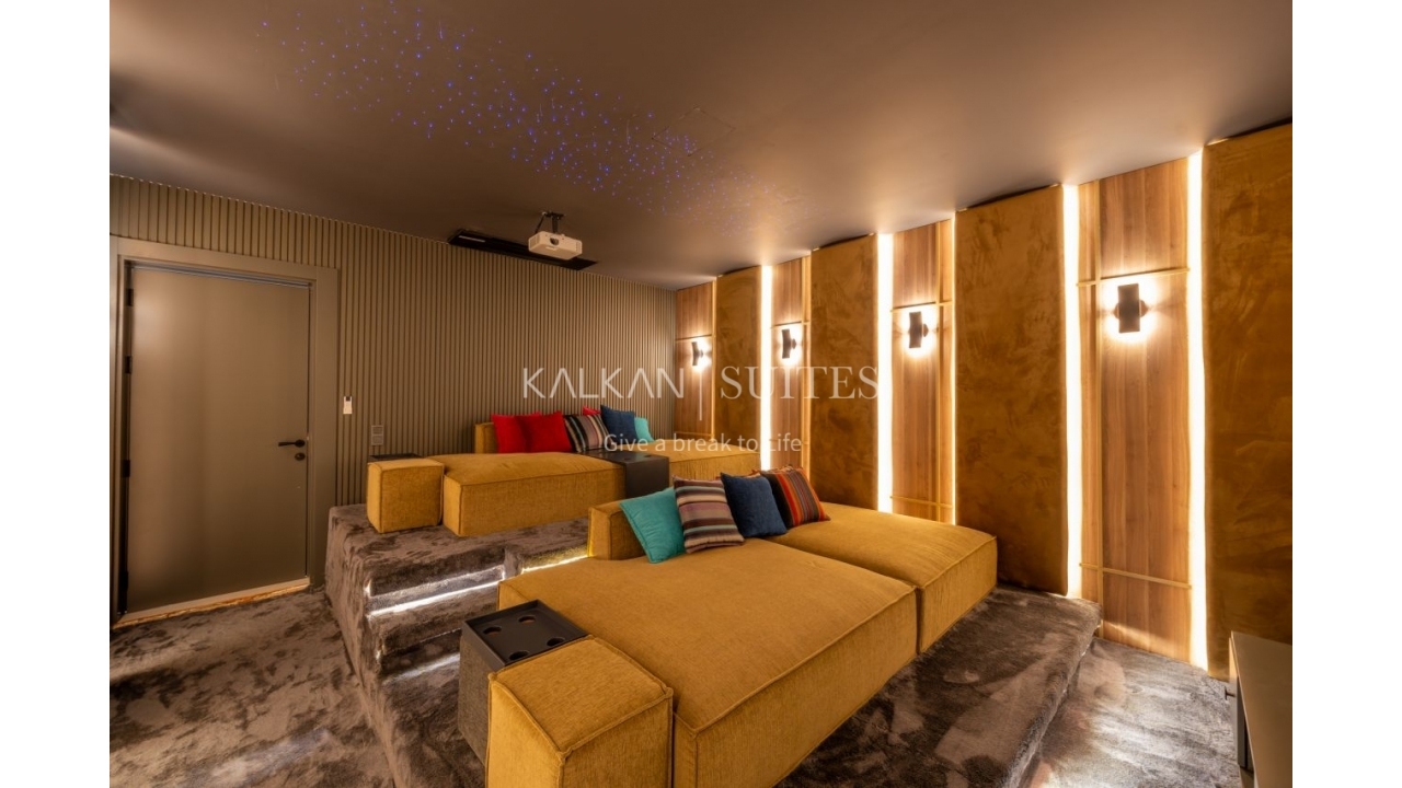 Villa Safran Flower  3501