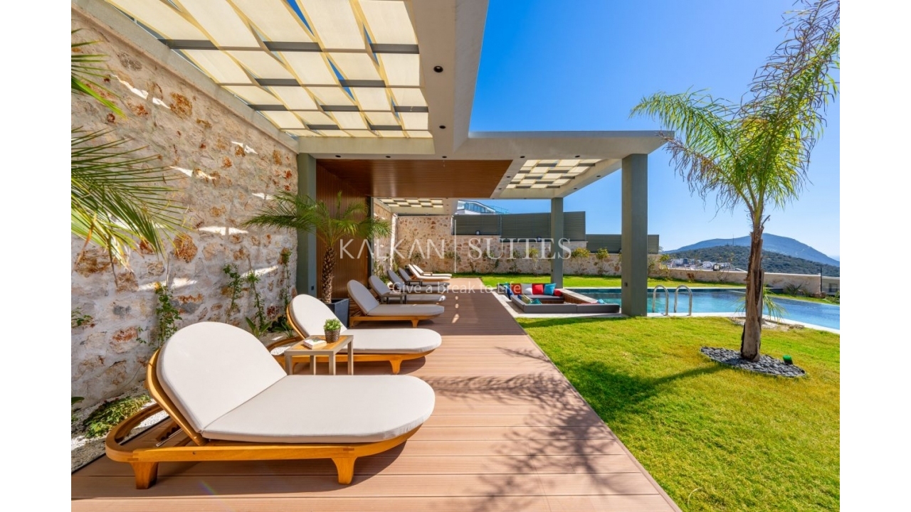 Villa Safran Flower  3453