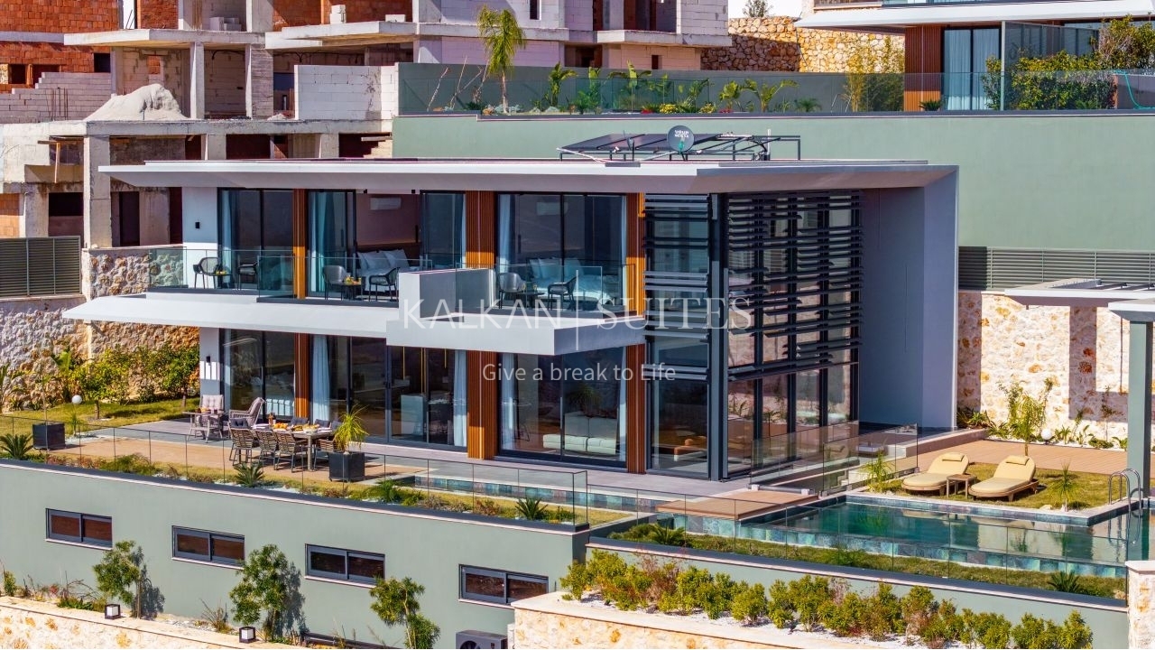 Villa Safran Flower  3512