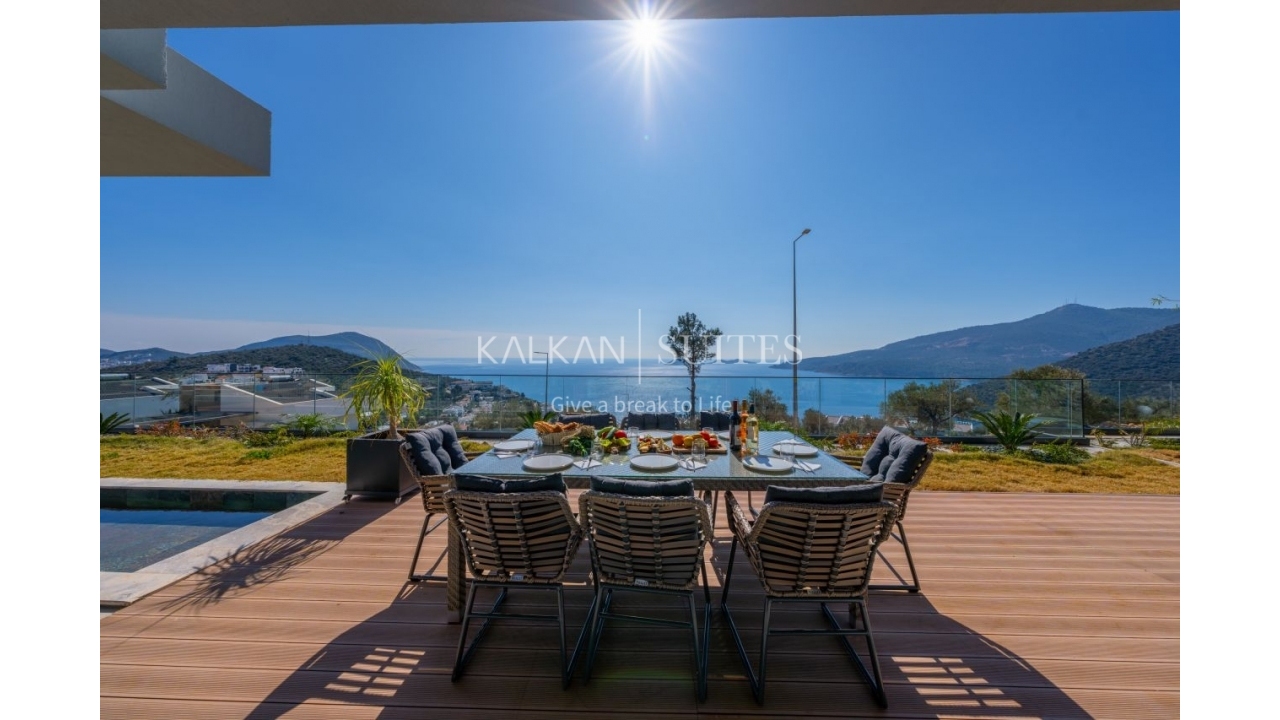 Villa Safran Flower  3514