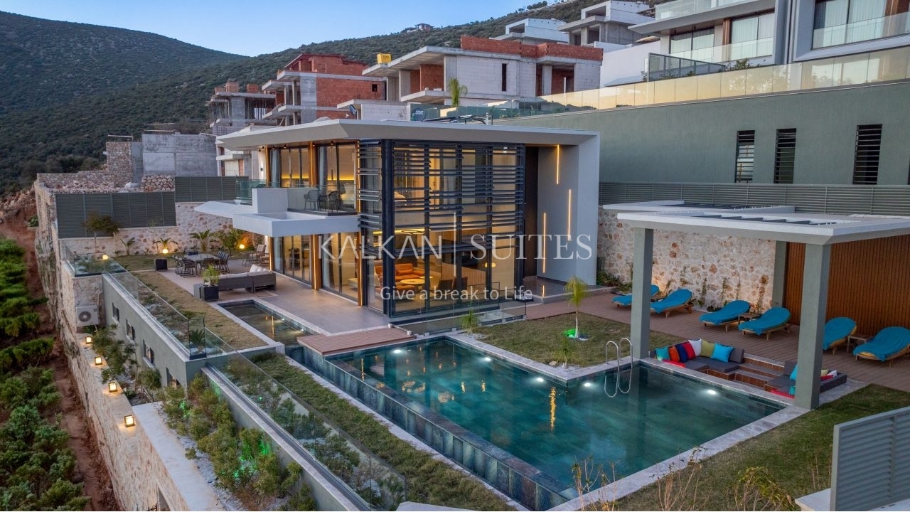 Villa Safran Flower  3511