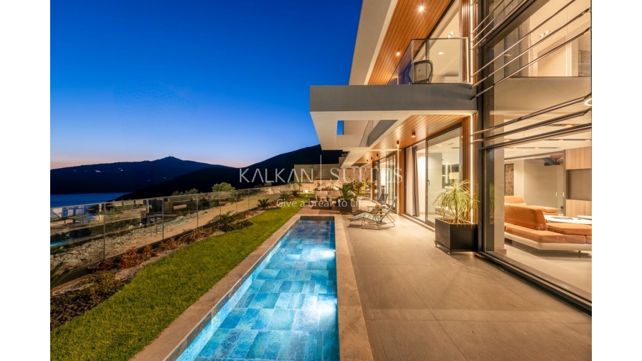 Villa Safran Flower  3444