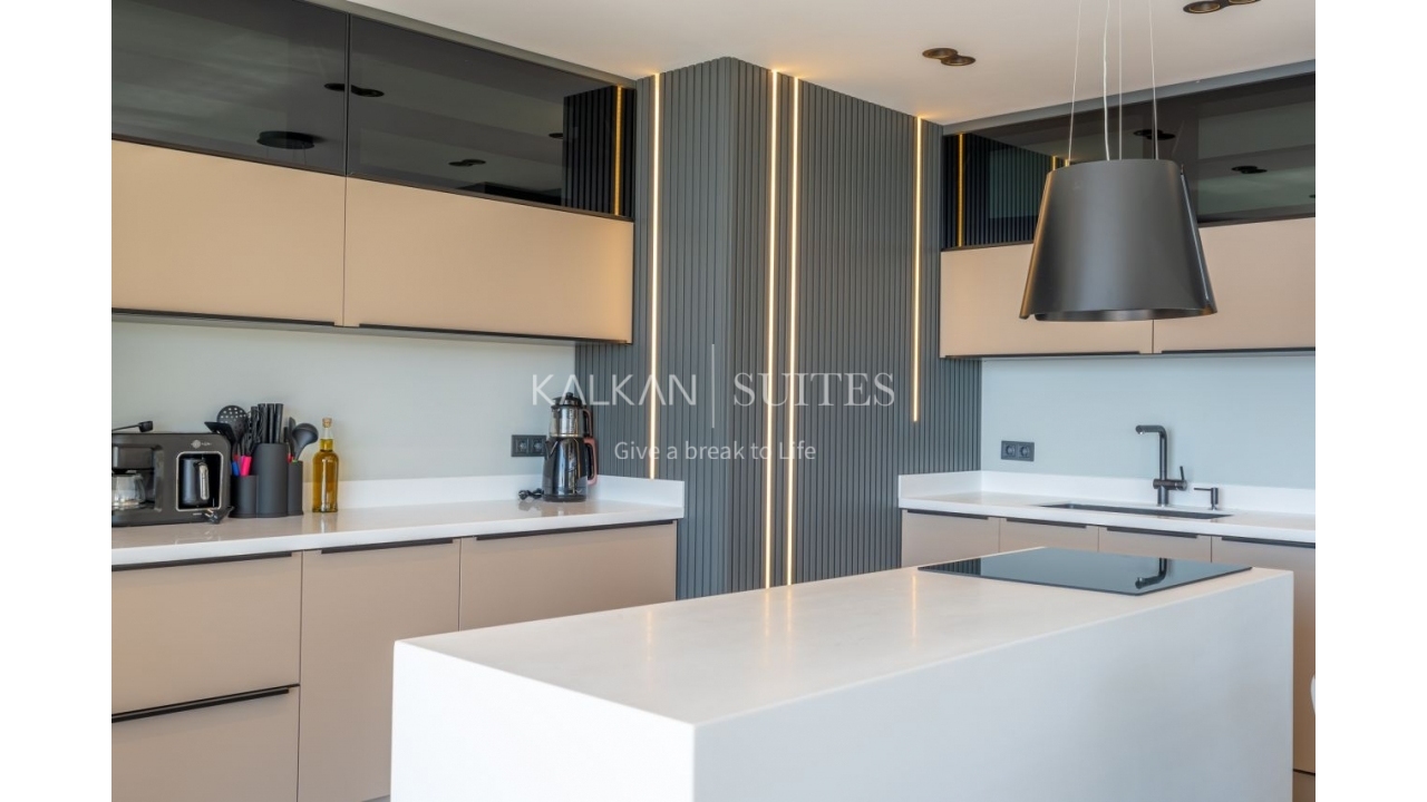 Villa Safran Flower  3462