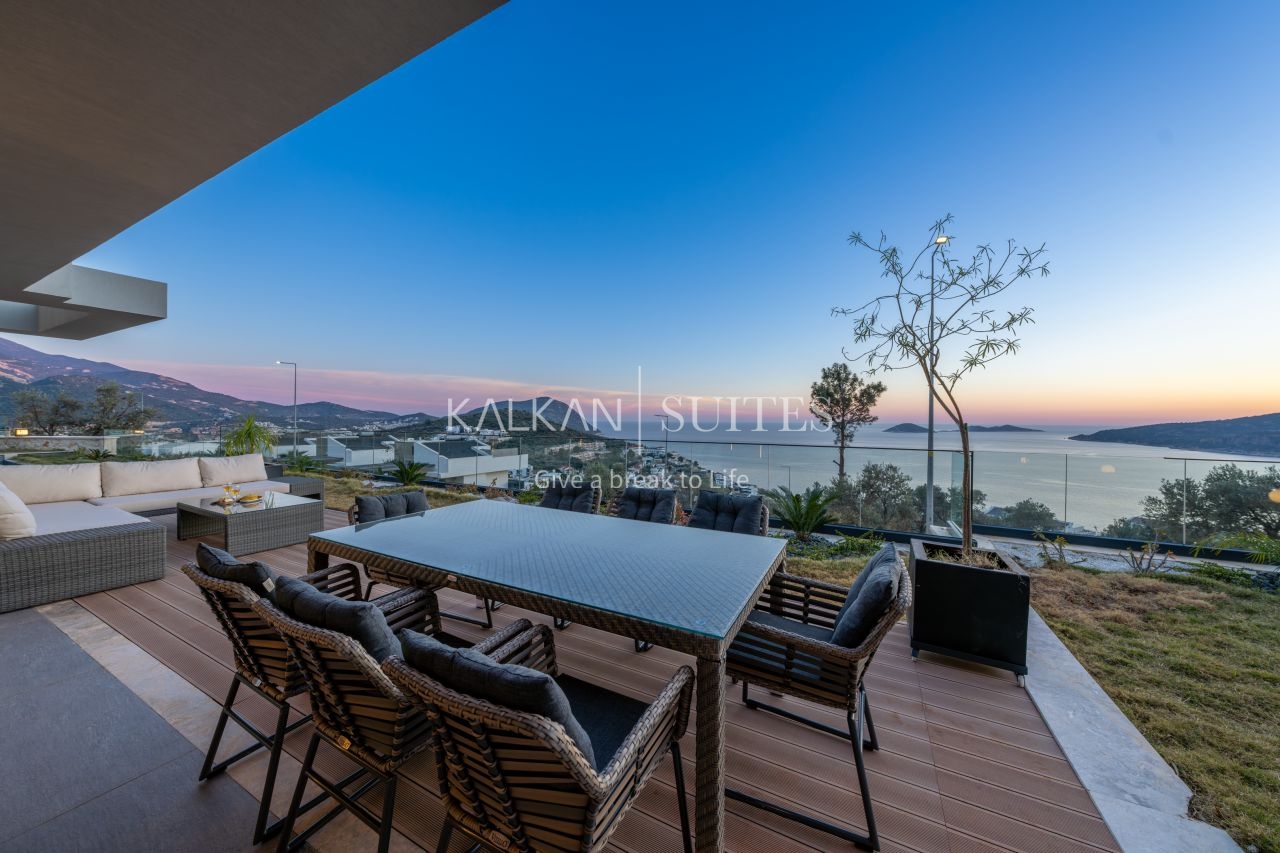 Villa Safran Flower  3529