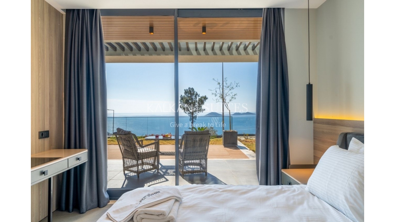 Villa Safran Flower  3508