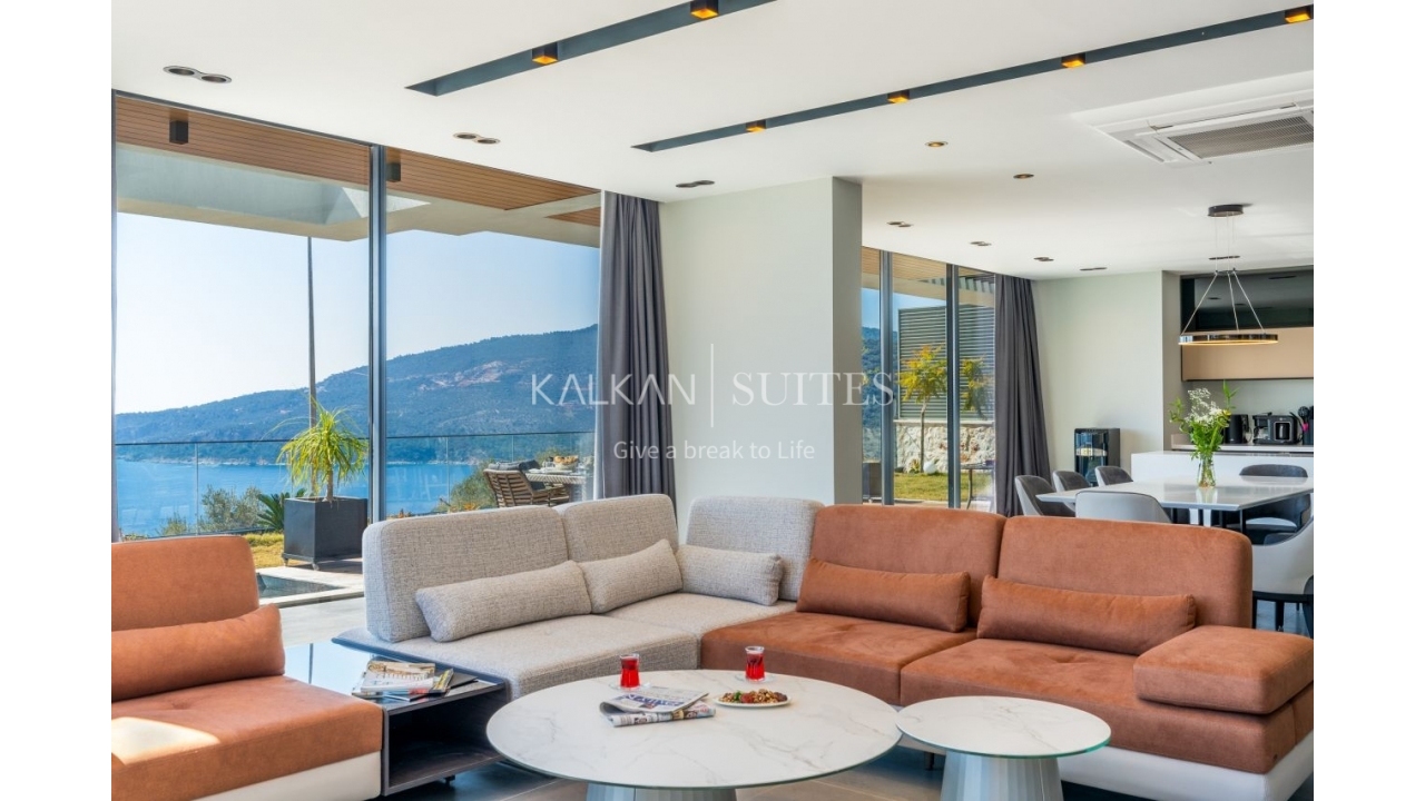Villa Safran Flower  3486