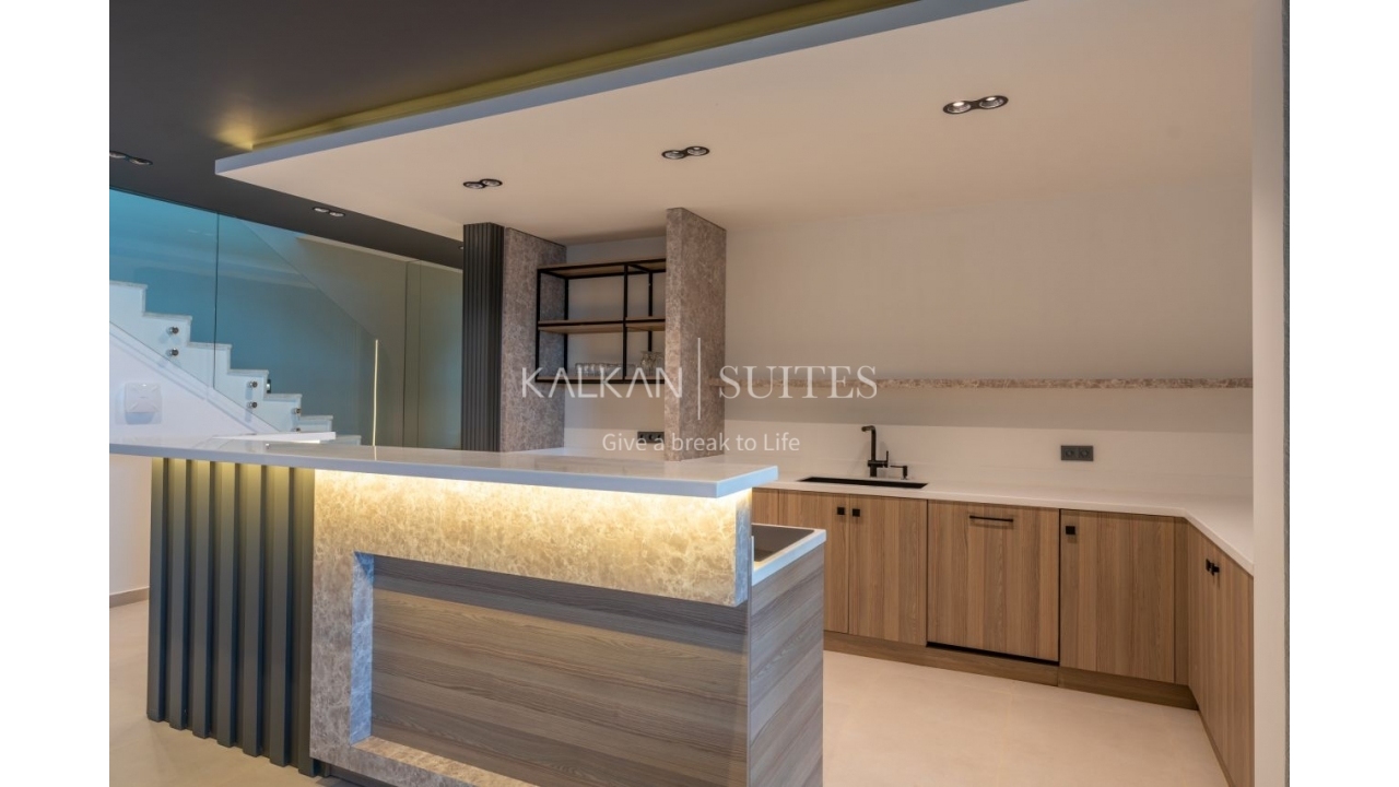 Villa Safran Flower  3471