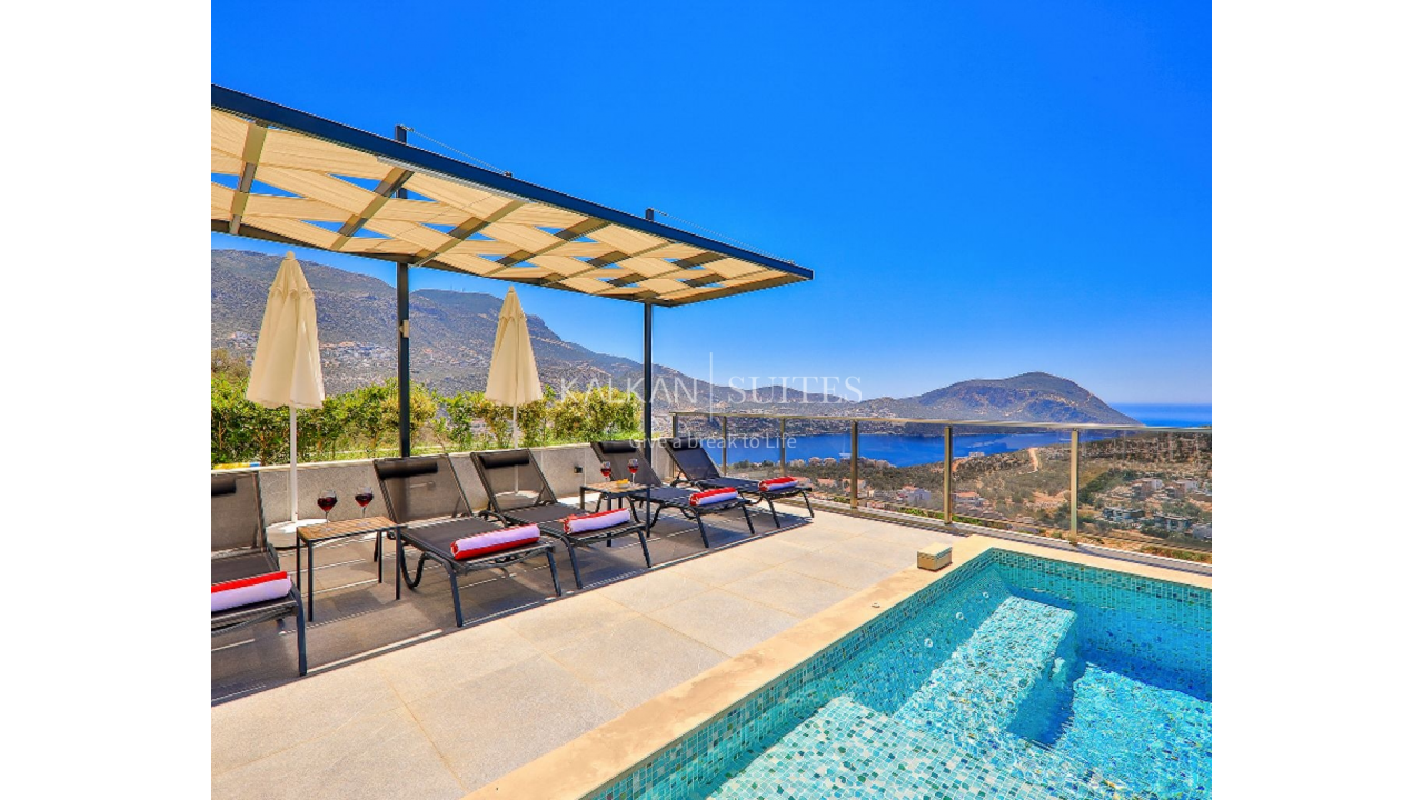 Villa Skylight 3762