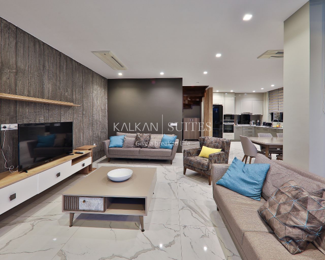 Villa Skylight 3785