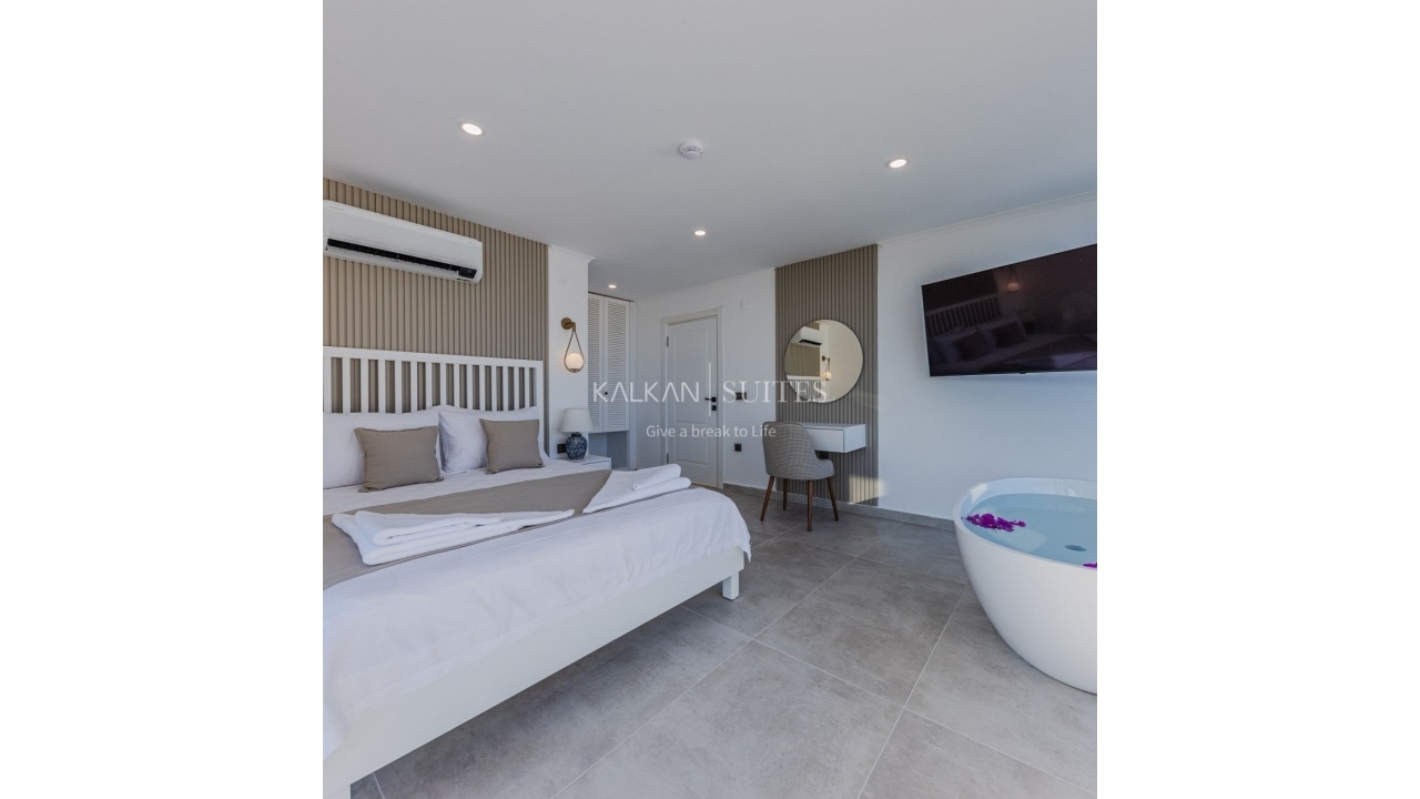 Villa Emporium 4481