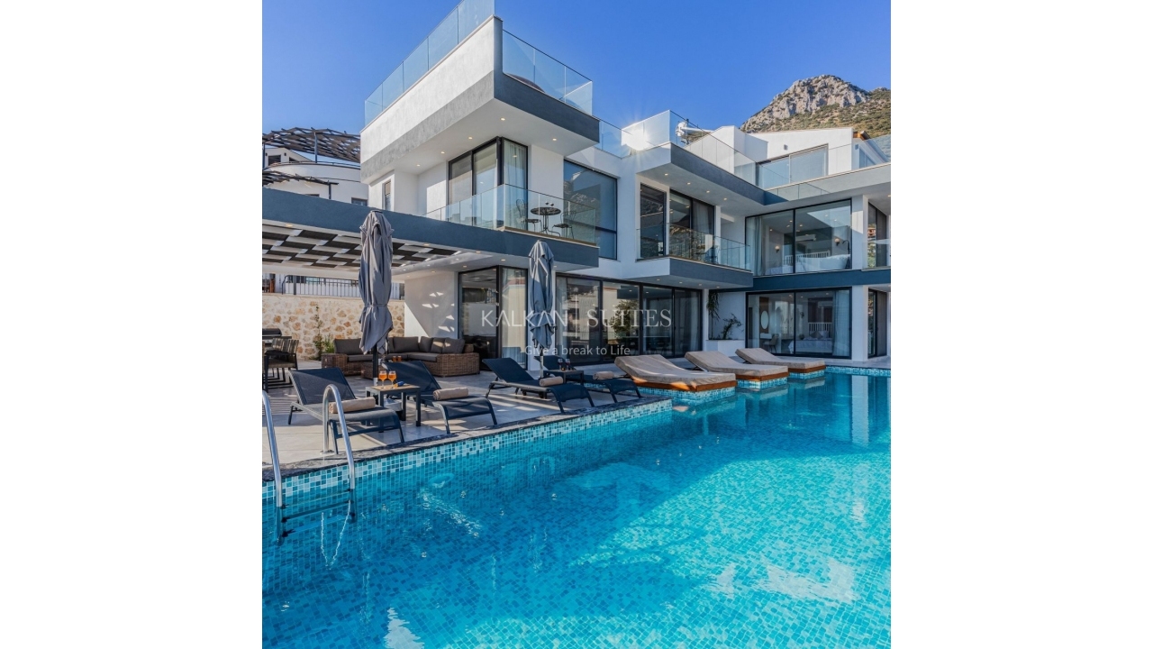 Villa Emporium 4533
