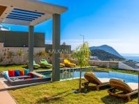 Villa Safran Flower  3520