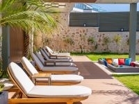 Villa Safran Flower  3446