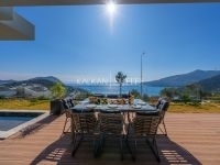 Villa Safran Flower  3514