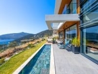 Villa Safran Flower  3452