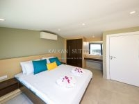 Villa Skylight 3797