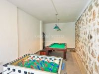Villa Skylight 3780