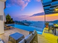 Villa Royal  4086