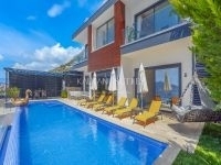 Villa Royal  4064
