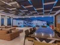 Villa Emporium 4509