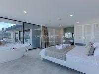 Villa Emporium 4474