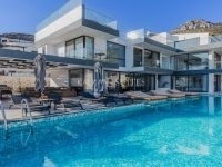 Villa Emporium 4533